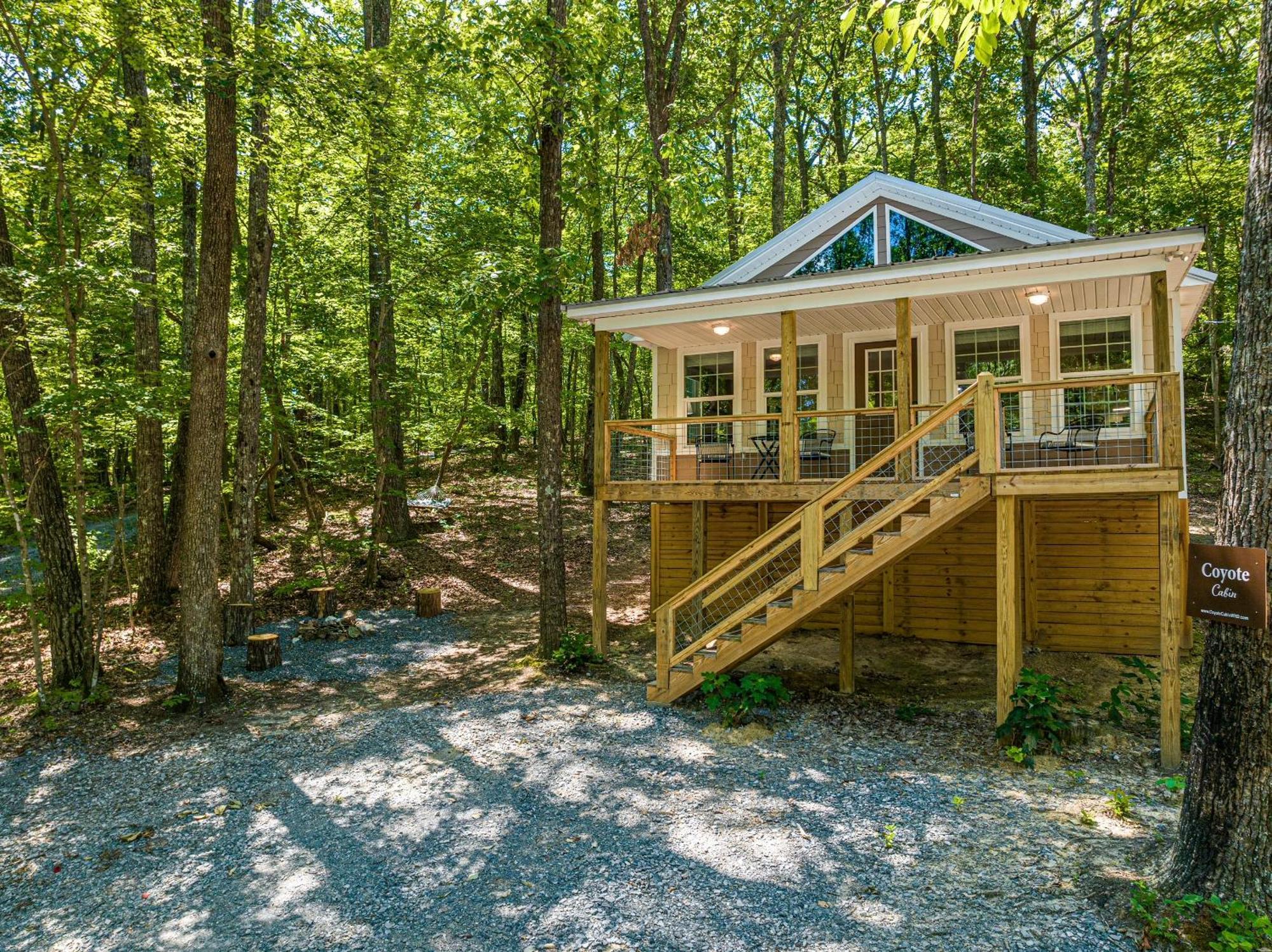 Coyote Cabin At Woodland Retreat At Desoto Beside Desoto State Park Fort Payne Exterior photo